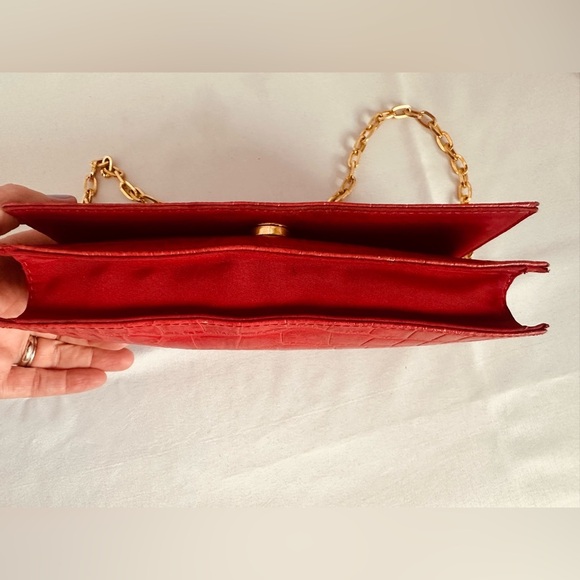 Red leather Giani Bernini clutch - Picture 6 of 12